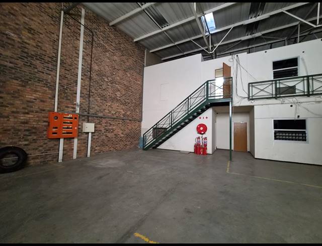 642M² WAREHOUSE TO LET IN RANDJESPARK